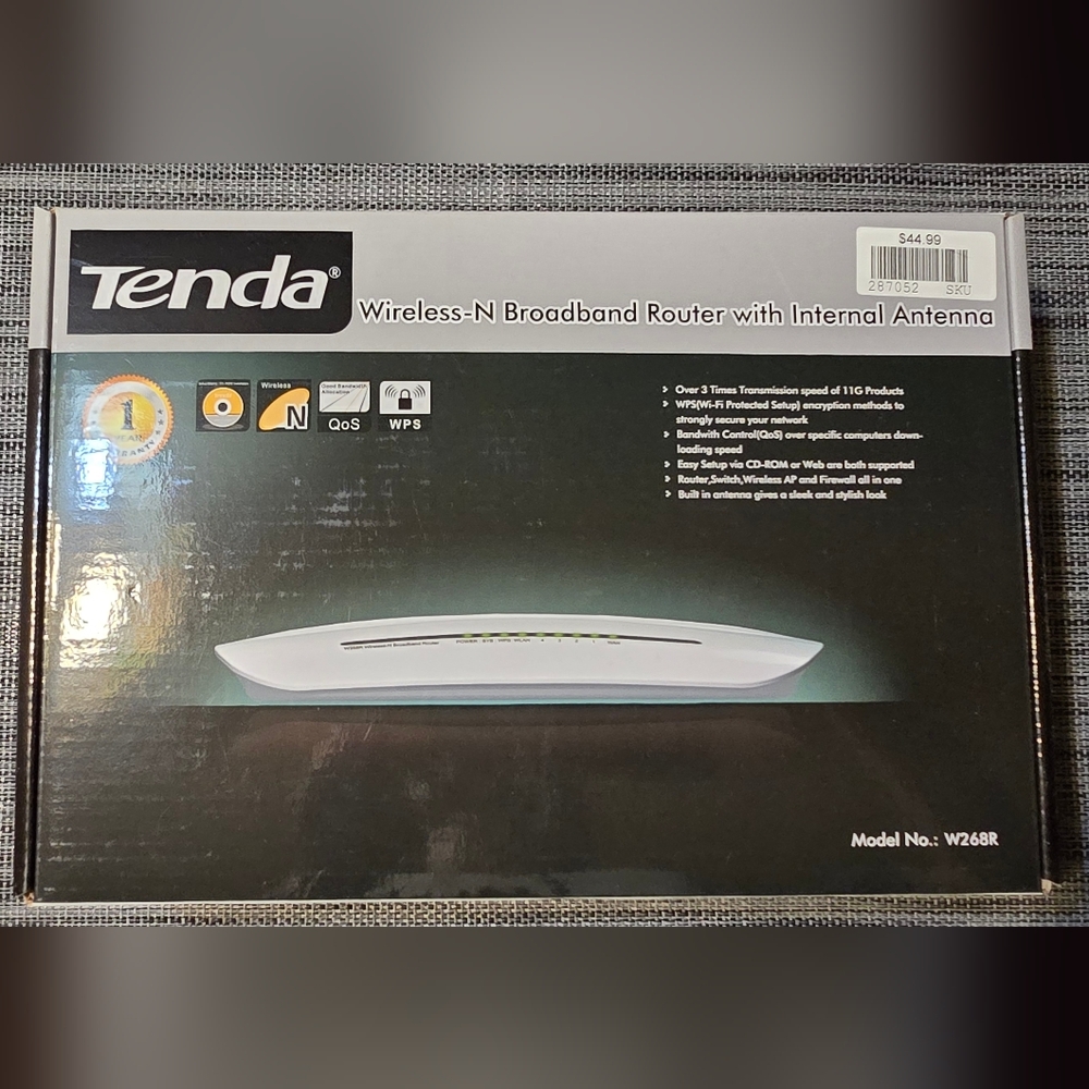 D-Link White Wireless Router - Picture 4 of 6
